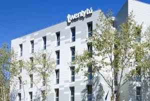 Twentytu: Biến Giấc Mơ Sống Xanh Thành Hiện Thực Tại Barcelona