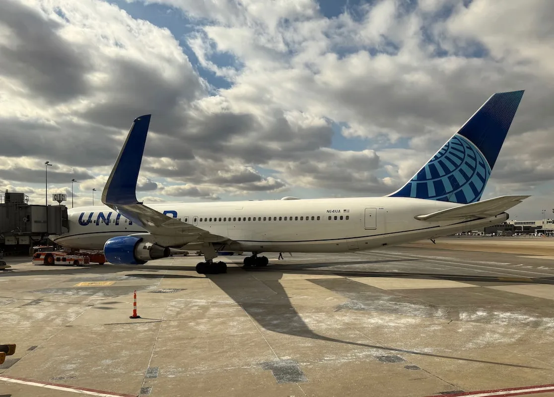 United Airlines Tăng Phí Ký Gửi Hành Lý, Dù Biện Minh Bằng Giá Dầu Tăng Cao