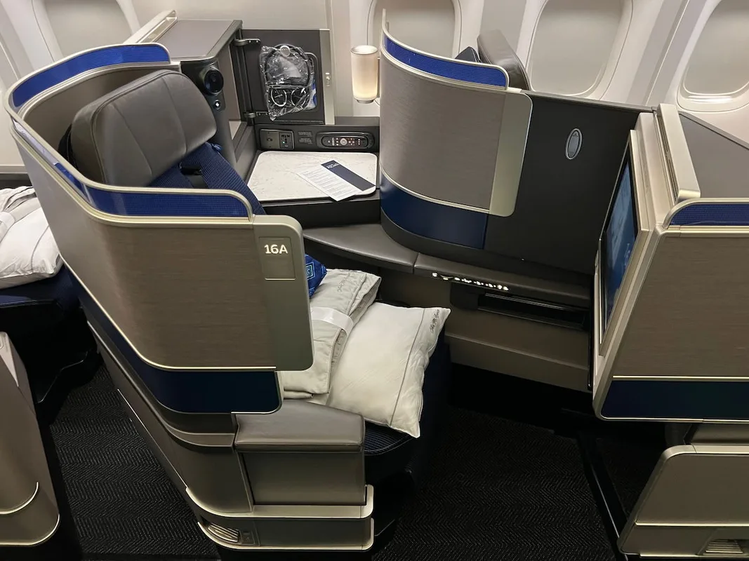 United MileagePlus Thay Đổi Lớn: Tập Trung Vào Thẻ Tín Dụng